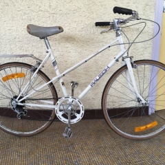 Raleigh 600A, 5 Vitesses 140€ pour personne 1.50m (VENDU)